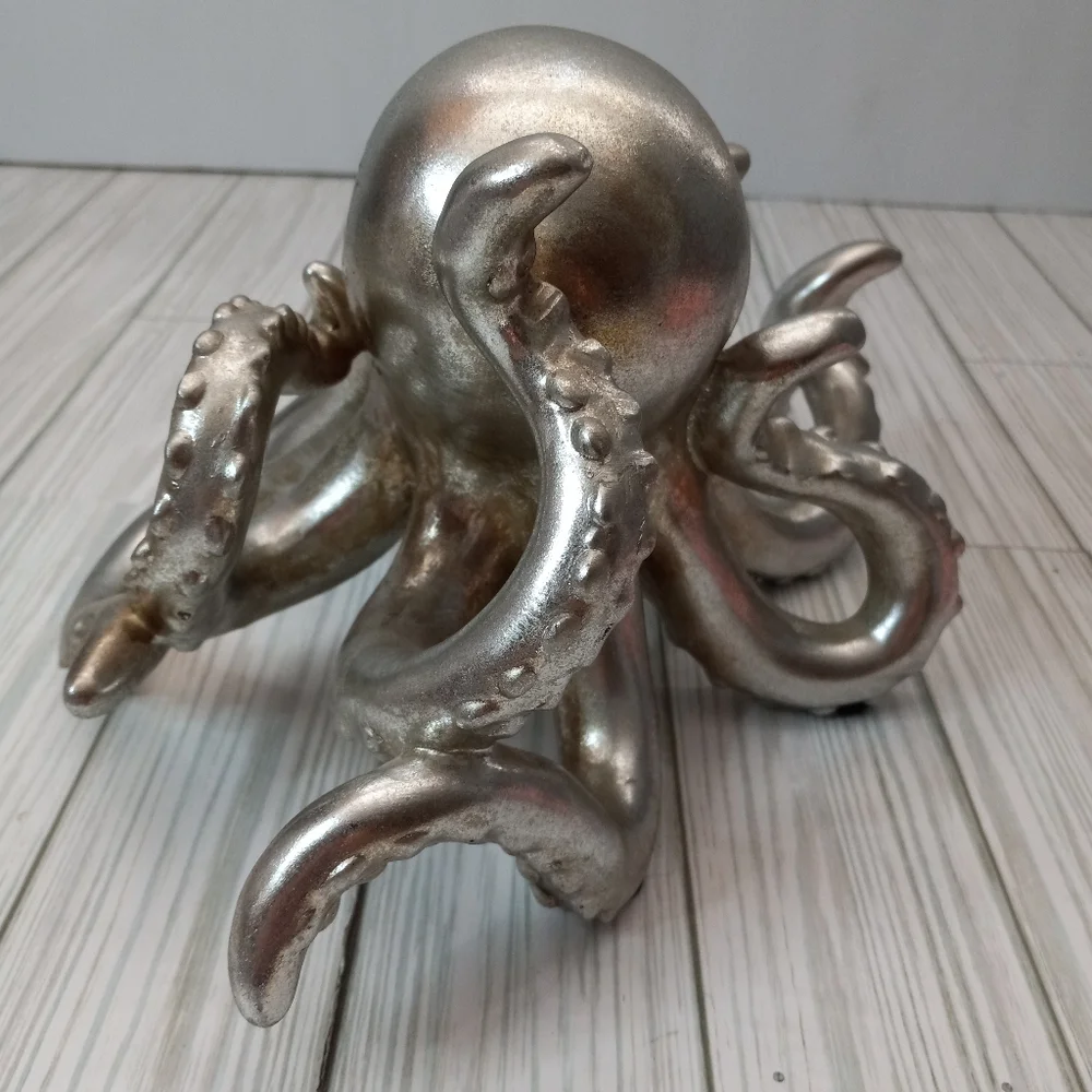 Decorative Silver Nautical Octopus Polyresin Statue Home Decor Accent